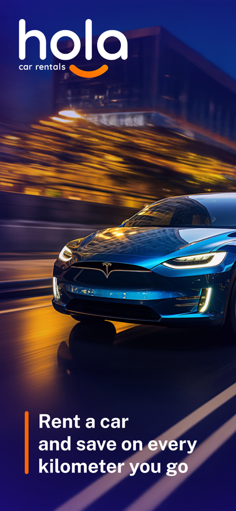 Hola Car Rentals - 青い電気自動車が夜に走行している様子、Hola Car Rentalsのレンタカー割引に関するテキスト付き