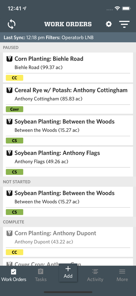 Traction Enterprise - Screen of the Traction Enterprise app displaying agricultural work orders organized by status like paused and complete