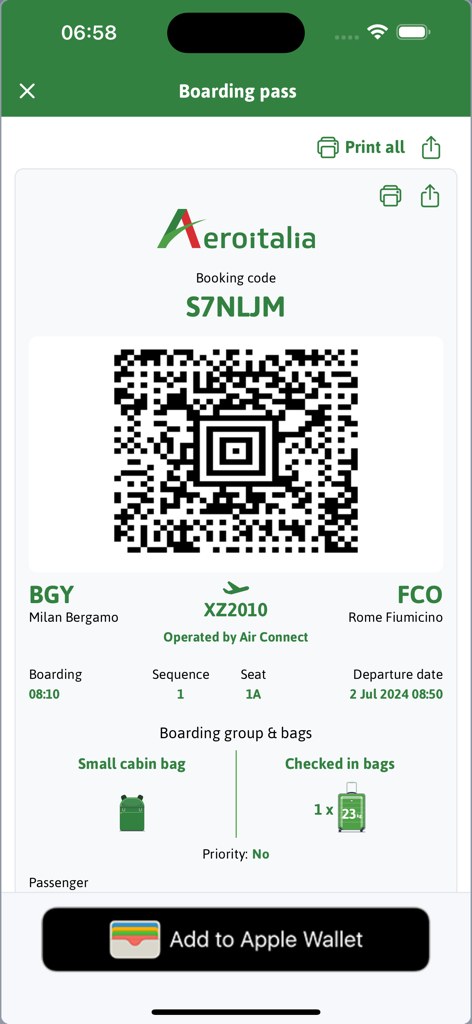 Carta d'imbarco dell'app mobile Aeroitalia che mostra i dettagli del volo da Milano a Roma con un codice QR e un pulsante Aggiungi a Apple Wallet.