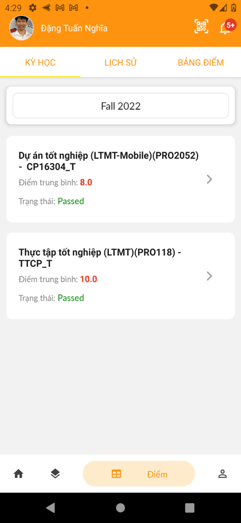 Capture d'écran de l'application myFPL affichant un relevé de notes étudiant pour le semestre d'automne 2022 avec les notes des cours et le statut de réussite.