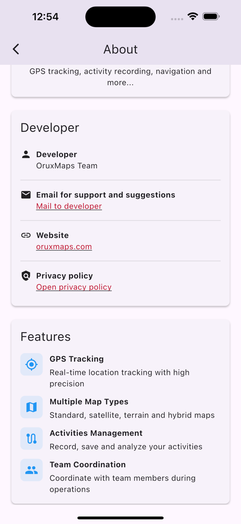 OruxMaps - OruxMaps app screen displaying developer information and key features like GPS tracking and multiple map types