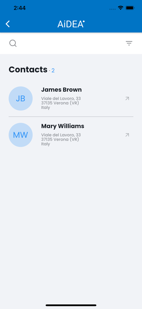 AiDEA App Kontakte-Bildschirm mit einer Liste professioneller Kontakte mit ihren Büroadressen