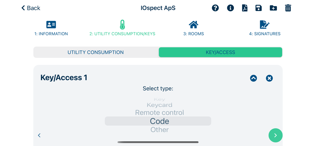 Interface for selecting property access types like keys and codes in the DomuSpect app