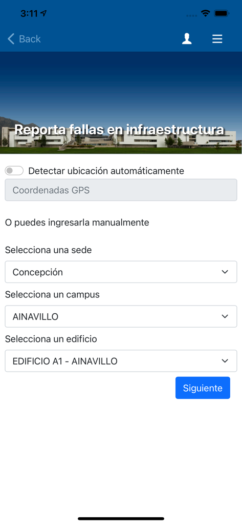 Mi UDD - Schermata dell'app mobile per segnalare problemi infrastrutturali presso l'Universidad del Desarrollo con menu a tendina per la selezione della posizione.