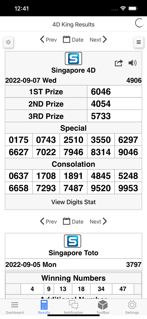 Screenshot of 4D King app showing Singapore 4D and Toto lottery winning numbers