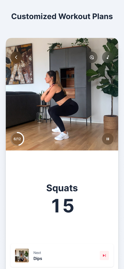 WeBurn: Home Workout for Women - Una mujer realizando sentadillas como parte de un plan de entrenamiento personalizado en casa en la aplicación WeBurn