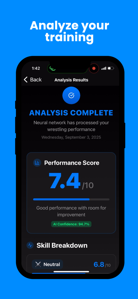 Wrestle AI Mobile App-Oberfläche, die eine Leistungspunktzahl von 7,4 und Trainingsanalyseergebnisse anzeigt