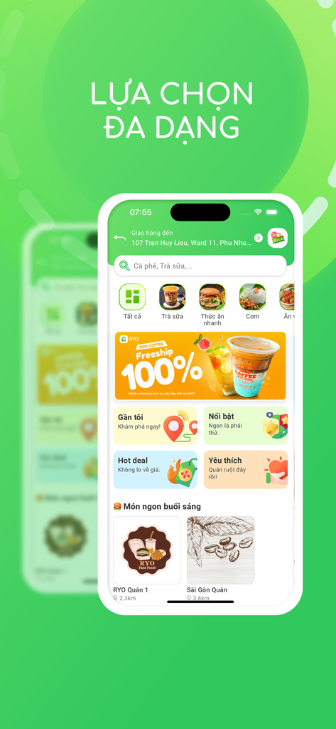 RYO - Giao đồ ăn & Đặt xe - Interfaz de la aplicación móvil RYO que muestra varias categorías de comida y banners promocionales en vietnamita