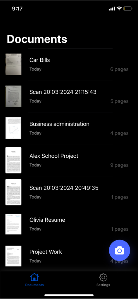 Interface do aplicativo móvel mostrando uma lista de documentos PDF digitalizados como contas e currículos no Scanner Pro
