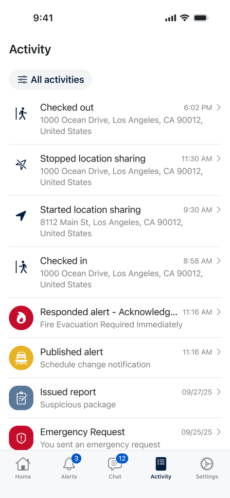 Registro de atividades do aplicativo BlackBerry AtHoc mostrando alertas de segurança e atualizações de localização