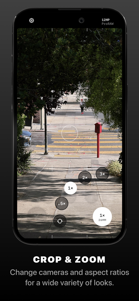 Obscura — Pro Camera - Obscura pro camera app interface showing manual zoom and lens selection controls