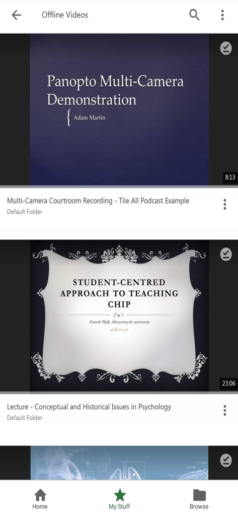 Panopto - Écran de l'application mobile Panopto présentant une liste de vidéos hors ligne téléchargées, y compris des conférences universitaires et des démonstrations
