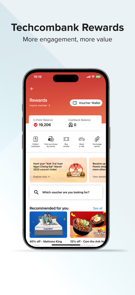 Techcombank Mobile - Mobile interface of Techcombank rewards program showing points and cashback offers