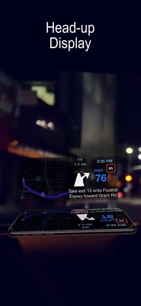 Pantalla Head-up de Navegación Waye que refleja las indicaciones de conducción y la velocidad en el parabrisas de un coche por la noche