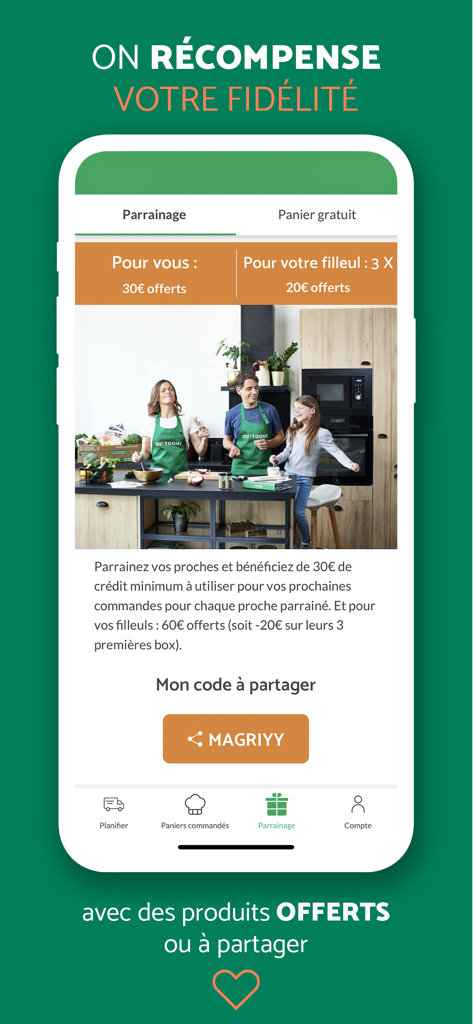Quitoque : box repas maison - Quitoque app referral screen showing loyalty rewards and a family cooking together in a kitchen.