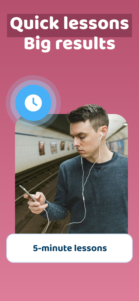 Xeropan: Learn languages - Un joven profesional estudiando un idioma en el metro usando las lecciones rápidas de 5 minutos de Xeropan