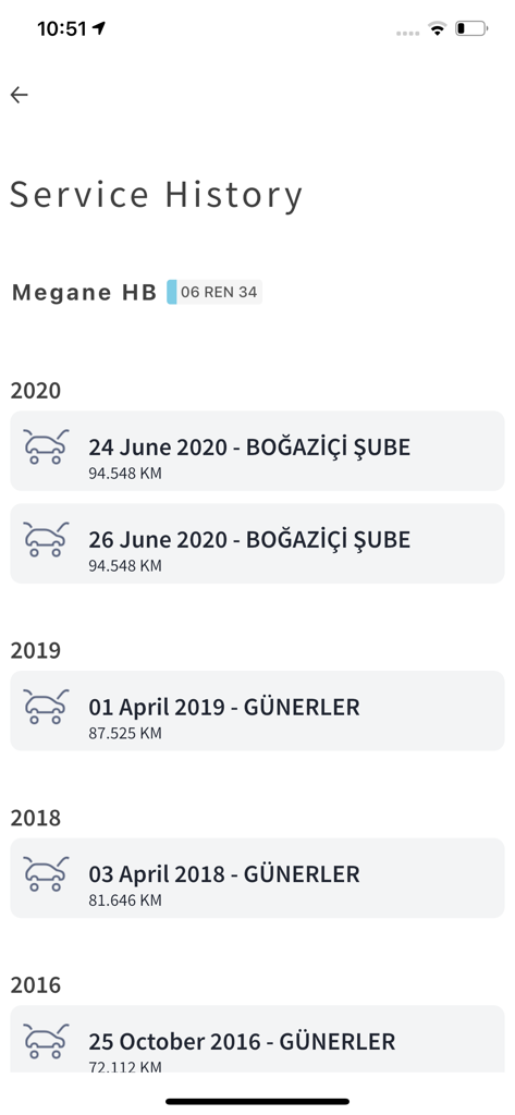A screen in the Renault PORT app displaying the maintenance and service history for a Renault Megane including dates and mileage