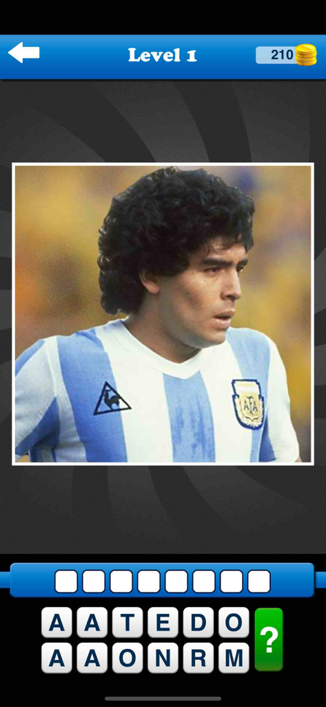 Whos the Legend? Football Quiz - ディエゴ・マラドーナが登場する雑学レベルを示す「Whos the Legend Football Quiz」のゲームプレイ画面
