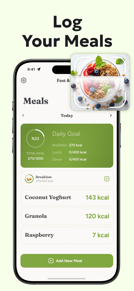 Interfaz de la app Fast and Fit mostrando el registro de comidas con desglose de calorías y progreso de objetivos diarios