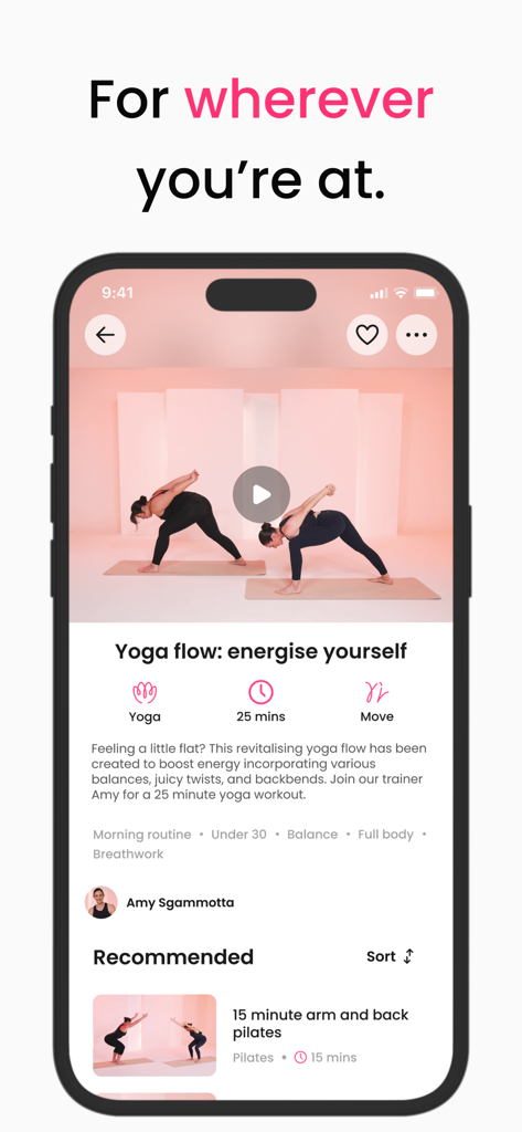 Schermata di un'app mobile che mostra un video di allenamento yoga da 25 minuti intitolato Energise Yourself nell'app di fitness femminile MOVE.