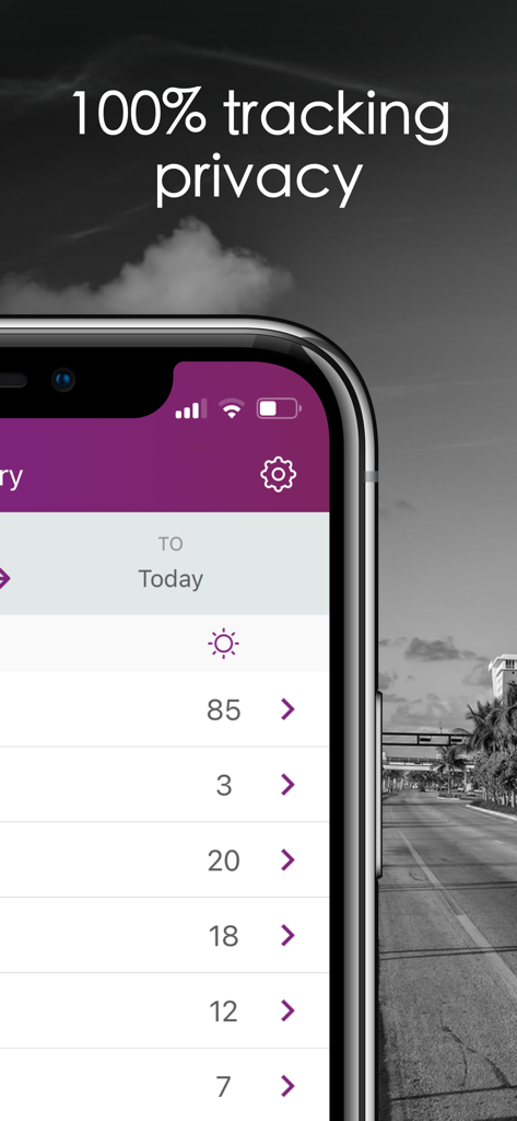TrackingStates app interface showcasing 100 percent tracking privacy and automated state residency day logs