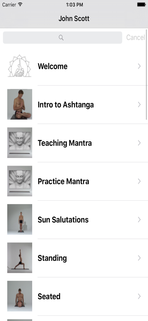 Menú principal de la aplicación John Scott Yoga que muestra secciones de práctica como Introducción a Ashtanga, Mantras y Saludos al Sol.