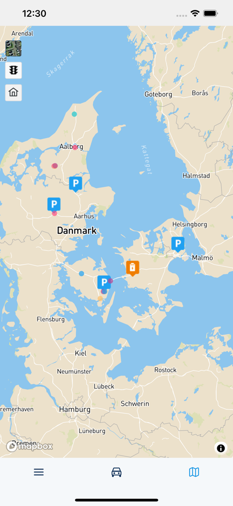 Real time GPS fleet tracking map showing vehicle locations and parking status