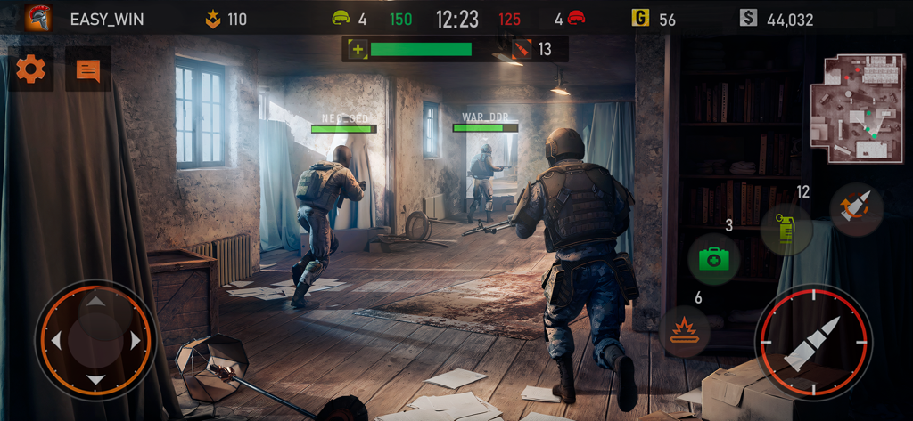 Code Of War 2: Gun shooter FPS - Jugabilidad de combate táctico en Code Of War 2 mostrando soldados en un edificio en ruinas con controles de pantalla móvil