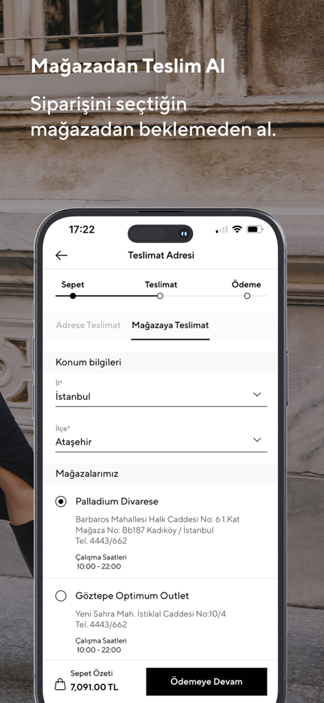 Divarese app checkout screen showing the selection between home delivery and store pickup options