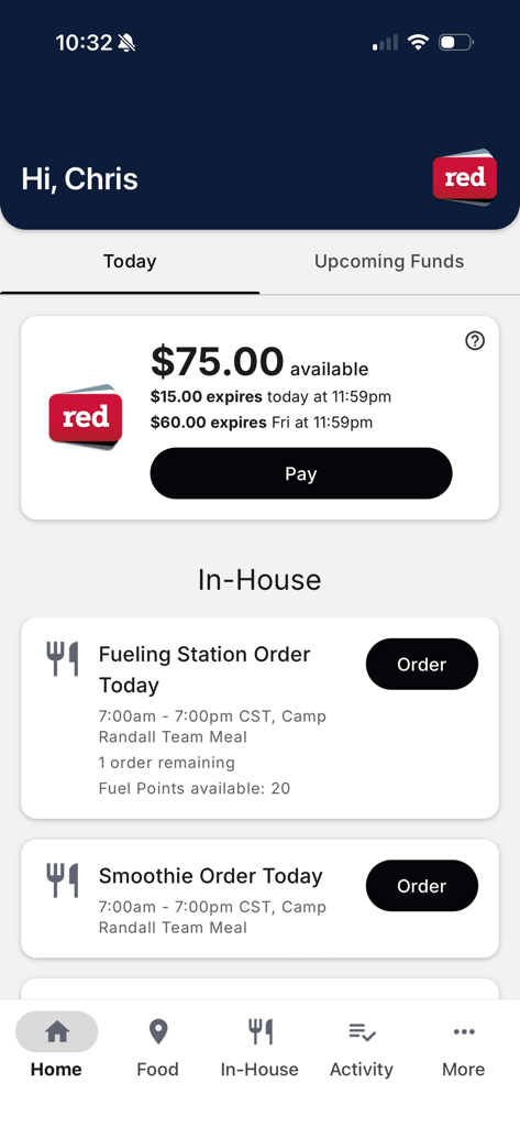 Painel principal da aplicação Red Card Athletics, mostrando fundos de refeição disponíveis e opções de pedidos de comida internos para atletas