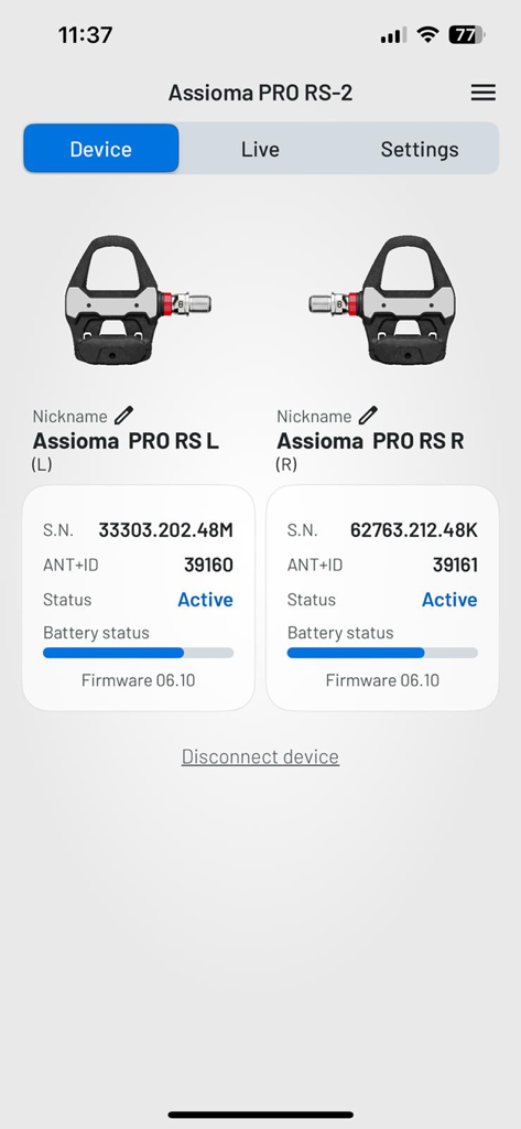 Dashboard of the Favero Assioma app displaying the battery levels and connection status for both left and right cycling power meter pedals.