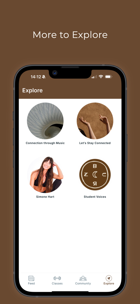 L'écran d'exploration de l'application BURN BY SIMONE présentant des sections pour la musique, les connexions communautaires et les témoignages d'utilisateurs.