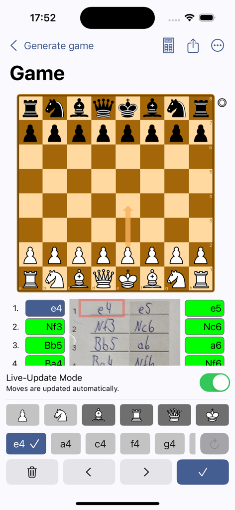 손으로 쓴 체스 점수 시트가 체스 스캐너 앱의 디지털 이동으로 변환되는 중