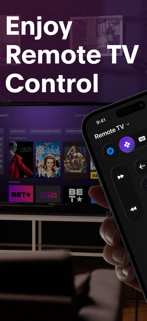 Una mano sosteniendo un smartphone usando la aplicación Control Remoto Universal para navegar por la pantalla de un televisor