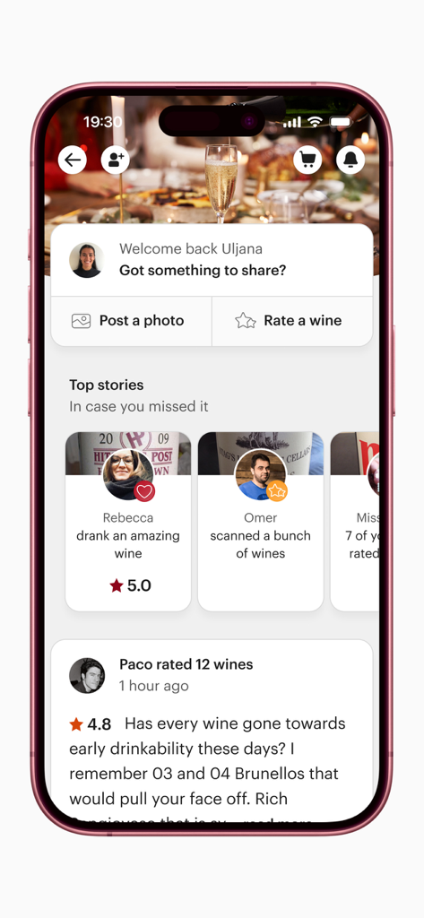 Vivino: Drink The Right Wine - Vivinoアプリのコミュニティフィード。ユーザーの評価とワインのストーリーが表示されています