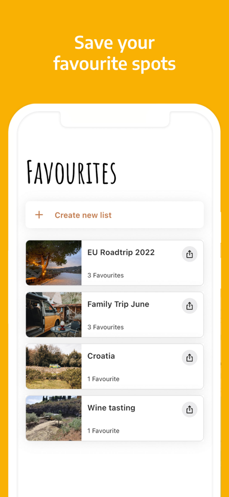 roadsurfer spots Campsites - Ein Smartphone-Bildschirm zeigt eine Liste von gespeicherten Lieblings-Campingplätzen, die in personalisierte Reiseordner wie EU Roadtrip und Weinprobe unterteilt sind.
