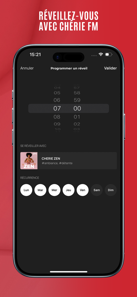 Chérie FM : Radios & Podcasts - ラジオ局で目覚めるためのアラーム設定機能を表示するCherie FMアプリのスマートフォン画面。
