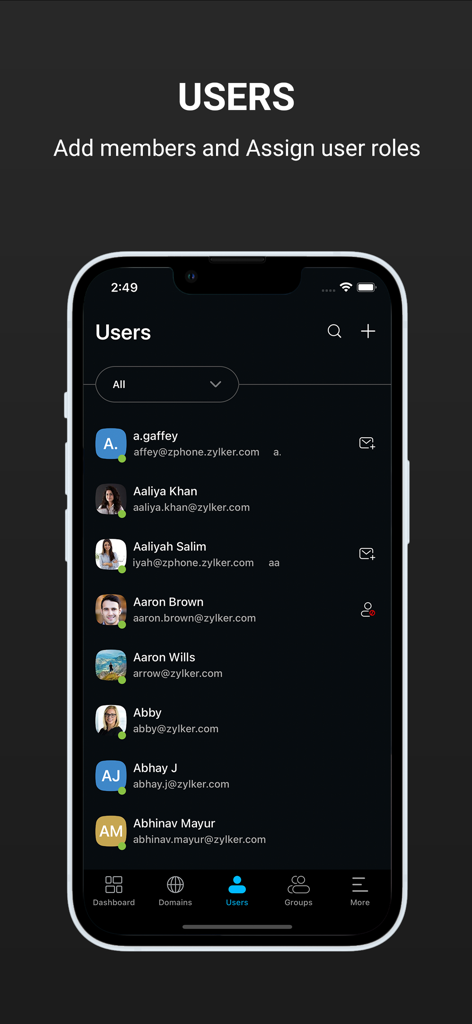 Captura de tela do aplicativo Zoho Mail Admin mostrando a lista de gerenciamento de usuários para adicionar membros e atribuir funções