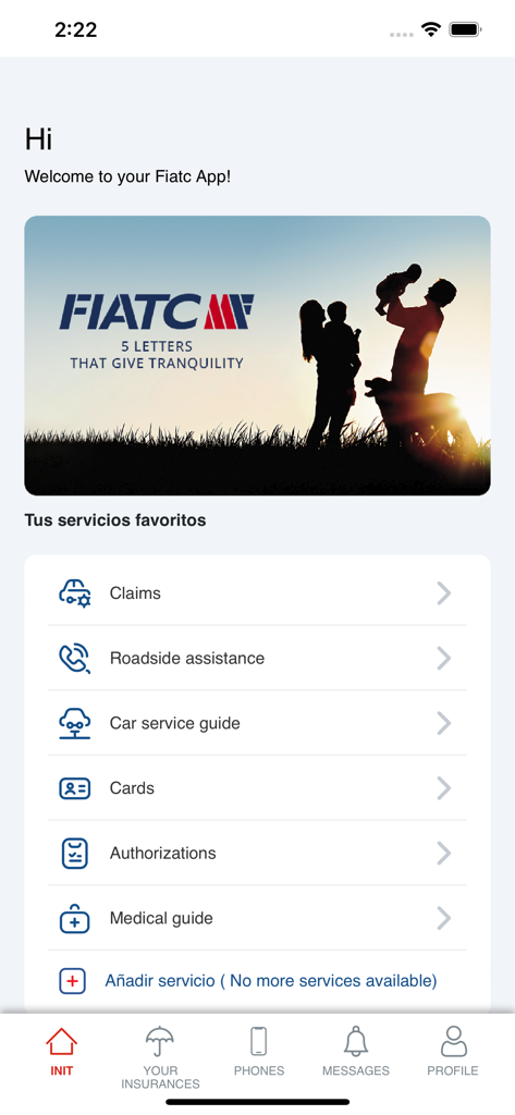 FIATC Seguros - FIATC Segurosアプリのホーム画面。請求、ロードサイドアシスタンス、医療ガイドなどのさまざまな保険サービスが表示されています。