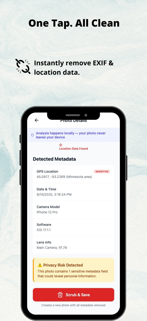 Interfaccia dell'app MetaWipe Pro che mostra i metadati della foto rilevati e la funzione di pulizia e salvataggio.
