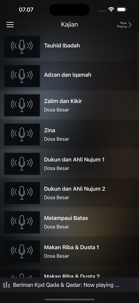A list of Islamic audio lectures by Ustadz Khalid Basalamah in a dark themed mobile app interface