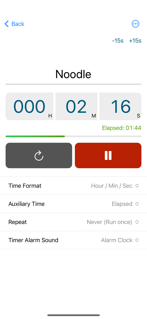 Oberfläche der Multi Timer App, die einen Countdown für einen Nudel-Timer mit Pausen- und Reset-Tasten anzeigt