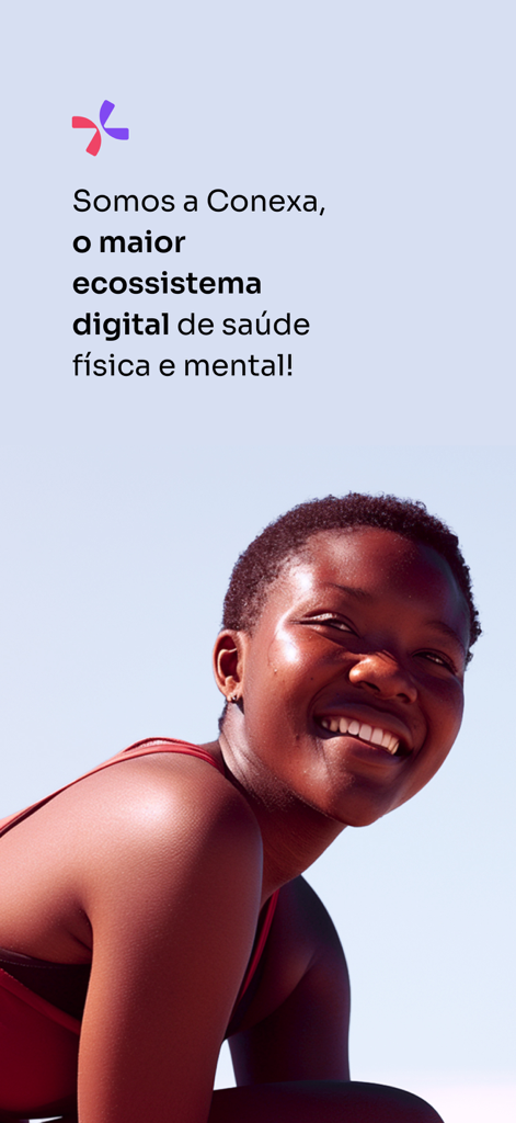 A smiling woman representing Conexa Saude digital ecosystem for physical and mental health