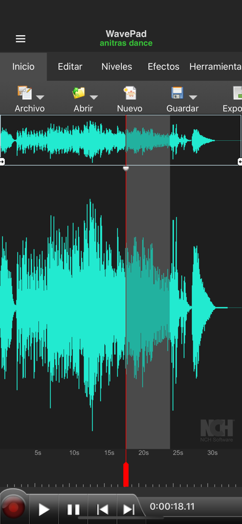 WavePad, editor de audio - Oberfläche des WavePad Audio-Editors mit einer cyanfarbenen Wellenform und Bearbeitungswerkzeugen auf Spanisch