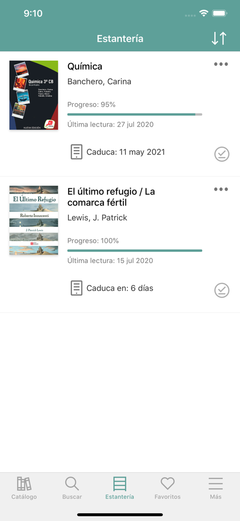 Interface of the Estanteria section in Biblioteca Pais app showing borrowed digital books and reading progress bars