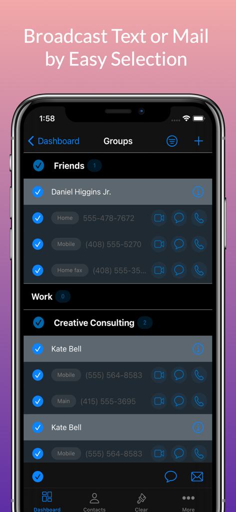 Contact Manager + - Pantalla de iPhone que muestra grupos de contactos y opciones de selección para transmitir mensajes de texto o correo electrónico en la aplicación Contact Manager Plus.