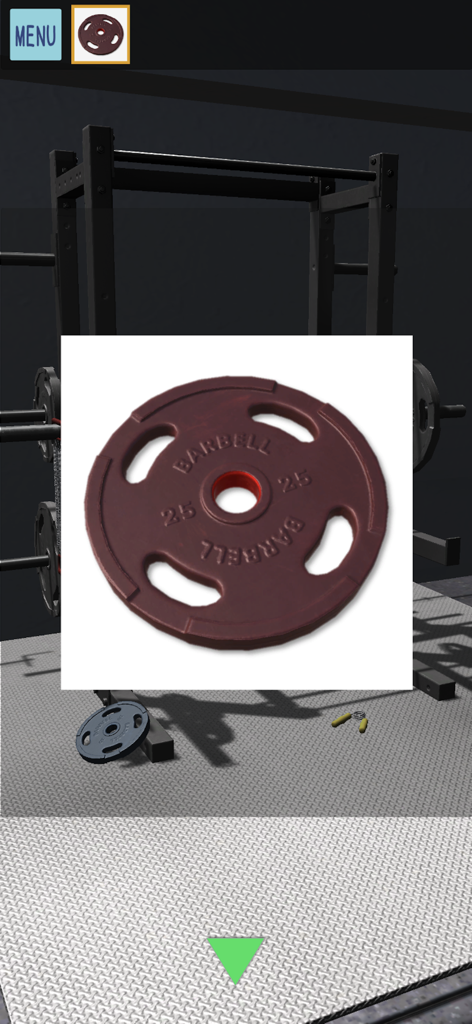 Want to Train my body - Primer plano de un disco de barra de 25 lb en un juego de escape con temática de gimnasio.