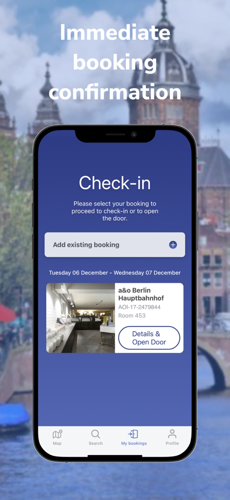 Schermata dell'app mobile per a&o Hostels che mostra il check-in online per una prenotazione a Berlino