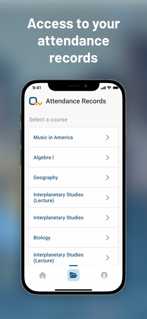 Qwickly Attendance - Qwickly 출석 앱의 스마트폰 디스플레이로, 대수학 및 생물학과 같은 과정 목록이 표시되어 출석 추적