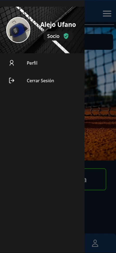 Menú de navegación lateral de la aplicación Ferro Tenis Club con información del perfil de usuario y opciones de cierre de sesión